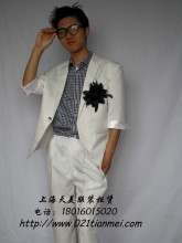 白色主持人服装