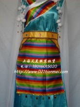 藏族蓝色女士服装