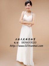 白色挂脖长款礼服